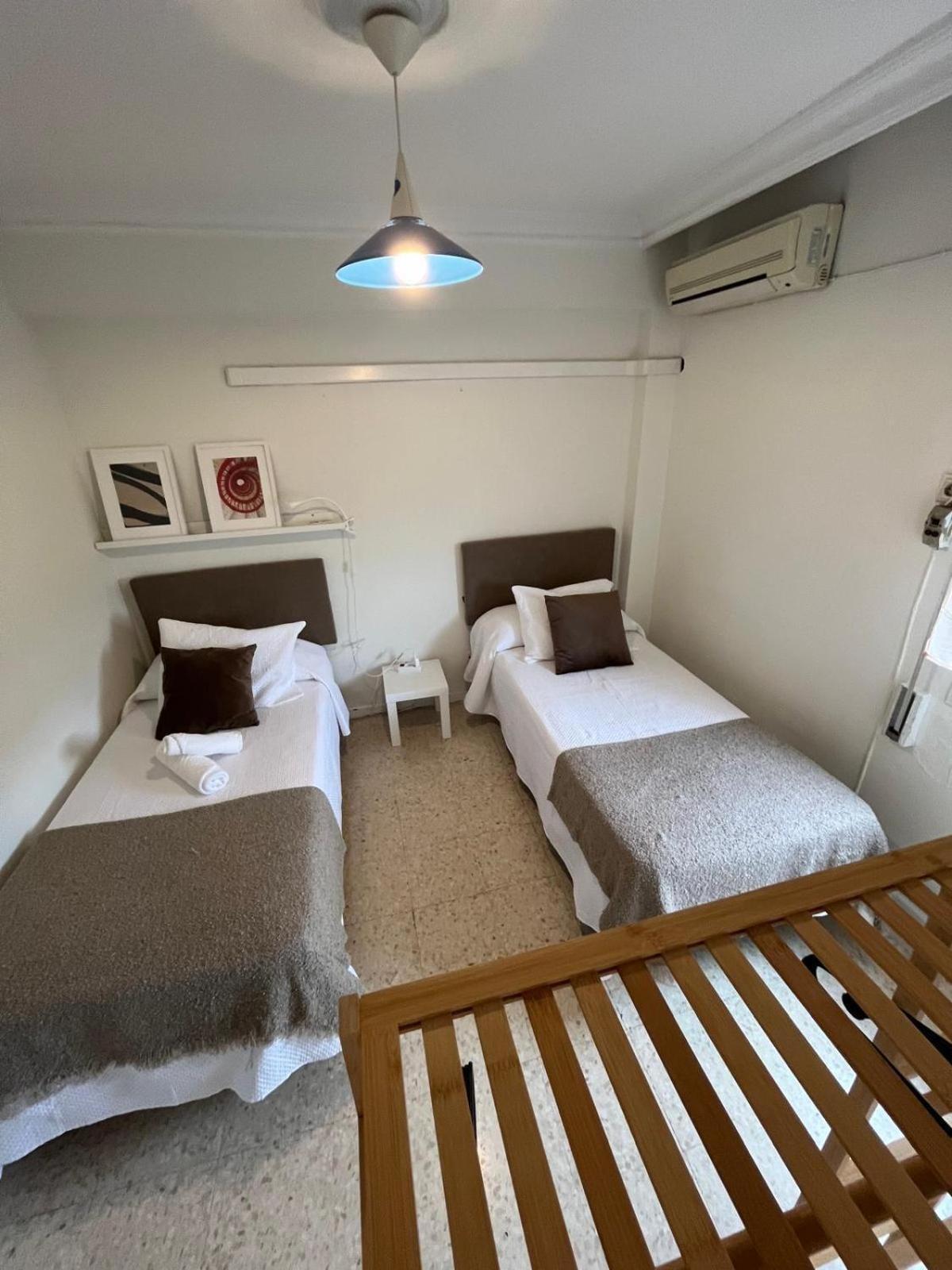 Cozy Apartment Next To Center เซบีญา ภายนอก รูปภาพ